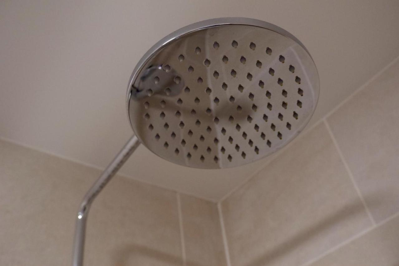 Dalcross No 7 Quiet, Two Bedroom Ground Floor Flat In Tornagrain Great For Early Airport Departures Or Late Flights מראה חיצוני תמונה