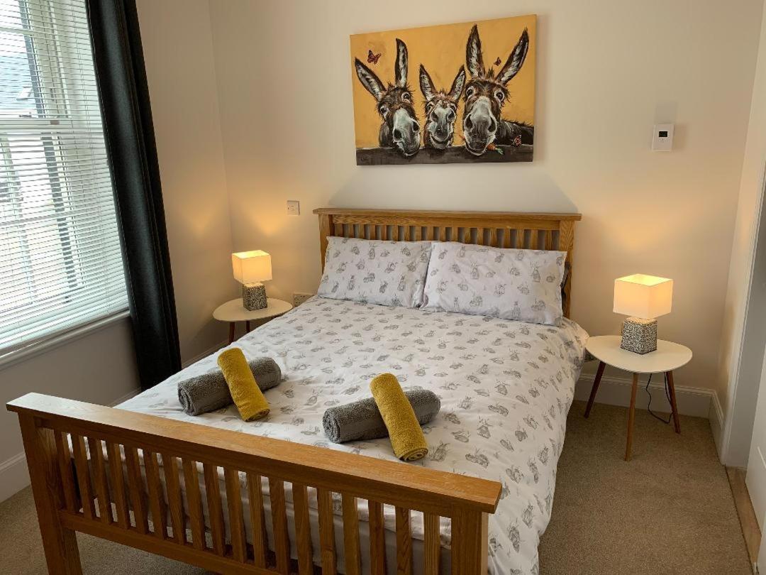 Dalcross No 7 Quiet, Two Bedroom Ground Floor Flat In Tornagrain Great For Early Airport Departures Or Late Flights מראה חיצוני תמונה